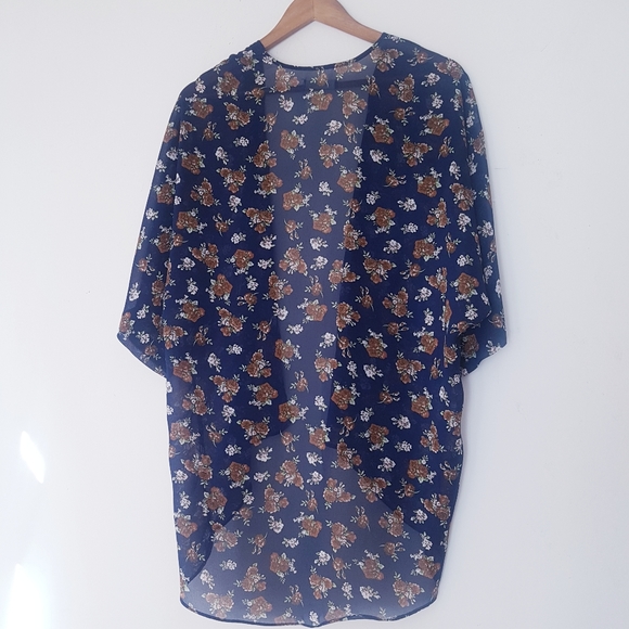 RACHEL & CHLOE Blue Floral Sheer Short Sleeve Kimono - Picture 7 of 7